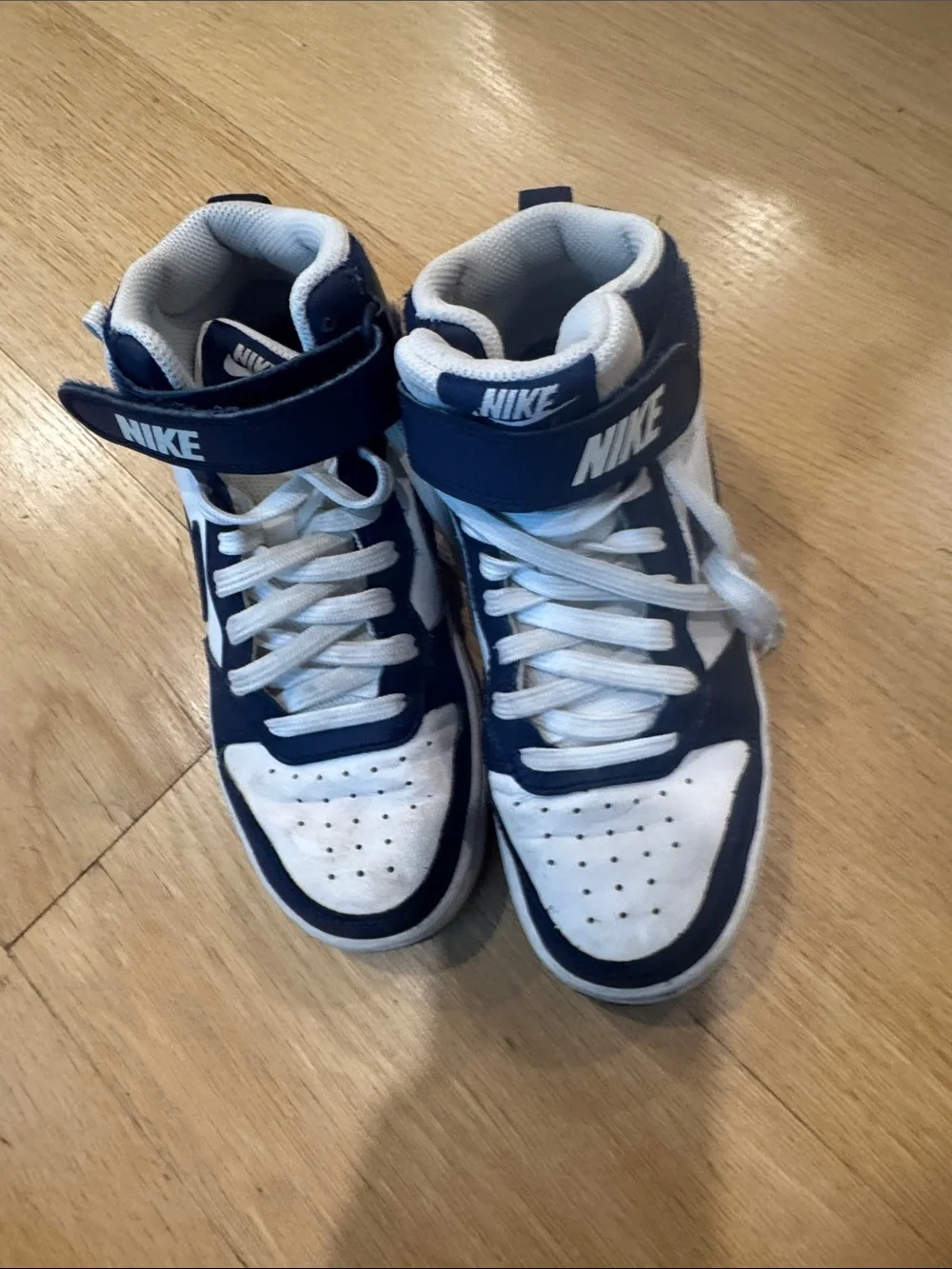 Nike Kids High-Top Sneakers in Navy and White